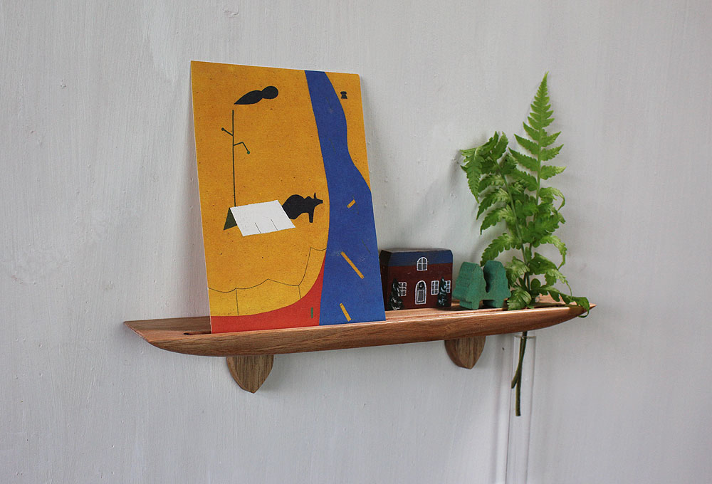 壁掛け棚【ＬＡＩＮ（ライン）３０クルミゼロモデル】木製の壁掛け飾り棚