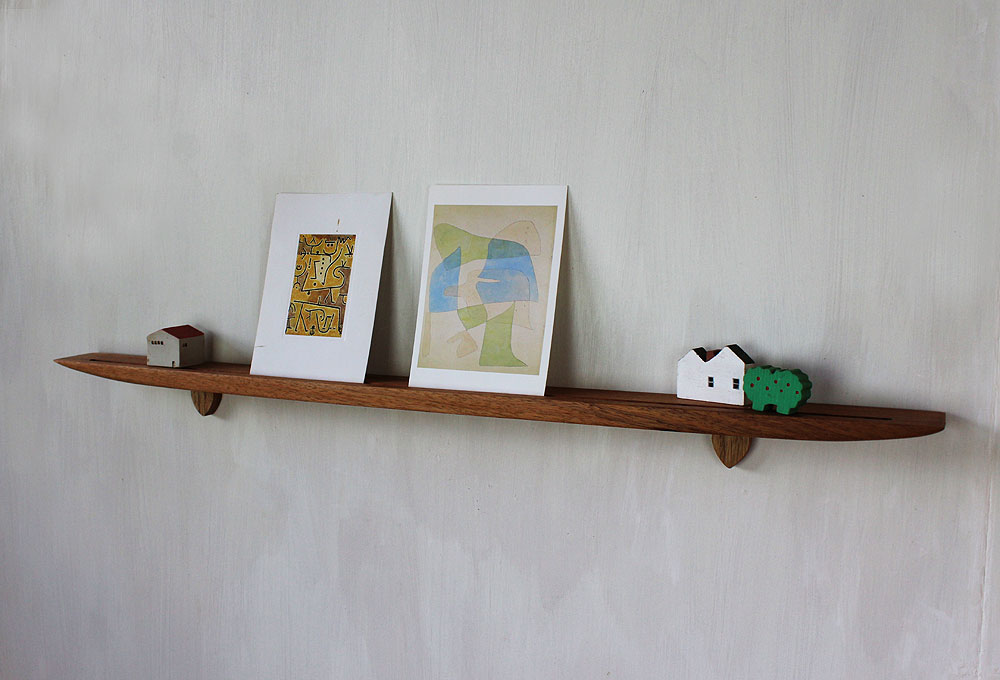 壁掛け棚【ライン７０ゼロクルミモデル】木製の壁掛け飾り棚
