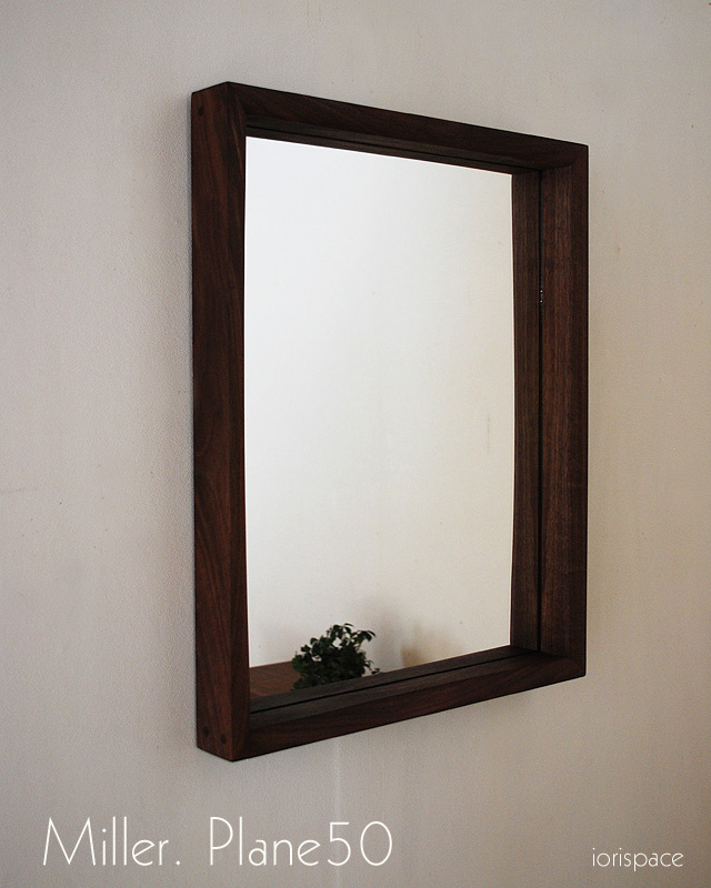 画像1: 壁掛け鏡プレーン50ウォールナット　おしゃれで高級感たっぷり　大人気ウォールナットのシンプルなインテリアミラー