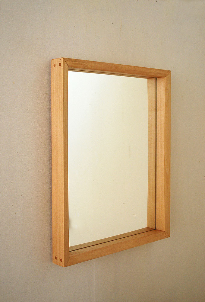 画像1: 壁掛け鏡プレーン50ホワイト　おしゃれで軽快　シンプルでナチュラルモダンのインテリアミラー